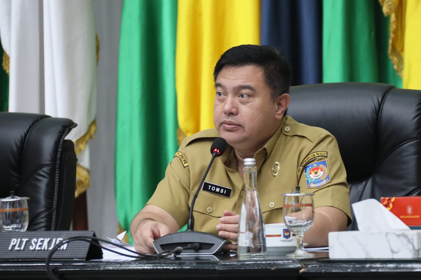 Plt. Sekjen Kemendagri Ingatkan Pemda Waspadai Sejumlah Komoditas Lewati Harga Eceran Tertinggi