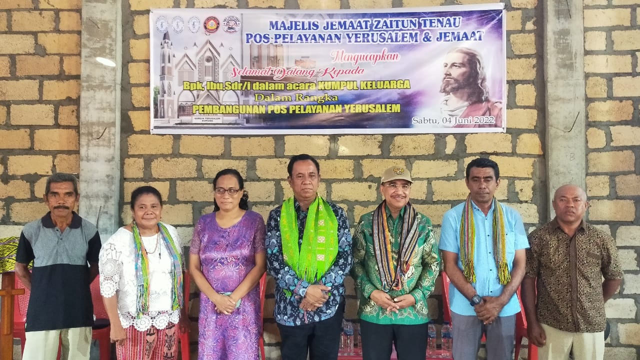 Jefirstson R. Riwu Kore Hadiri Kumpul Keluarga Jemaat GMIT  Zaitun Tenau